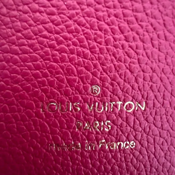 Louis Vuitton Authentic Victorine Wallet Monogram 9 out of 10 Condition. - Picture 12 of 16